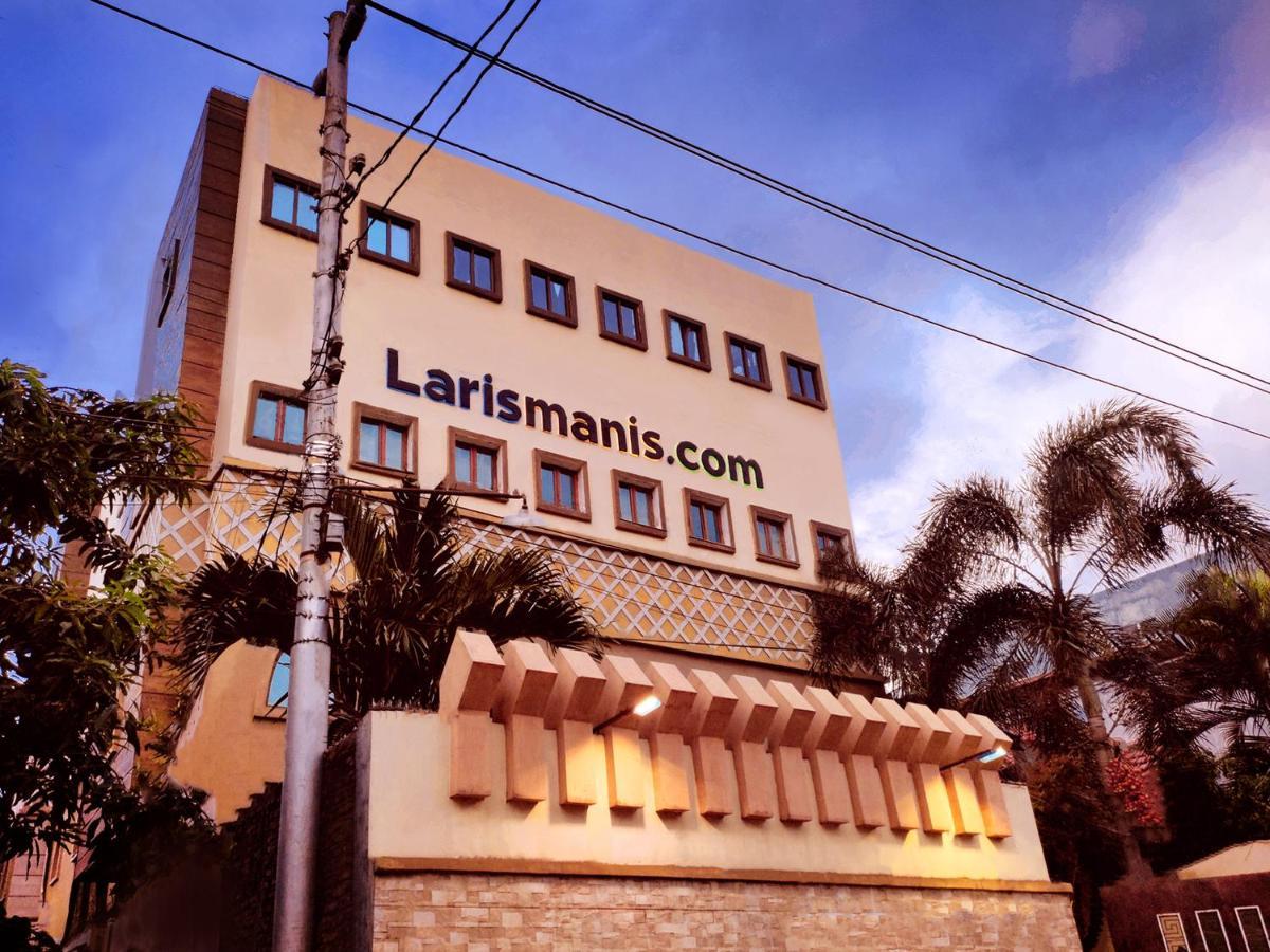 Hotel Syariah Larismanis Σεμαράνγκ Εξωτερικό φωτογραφία