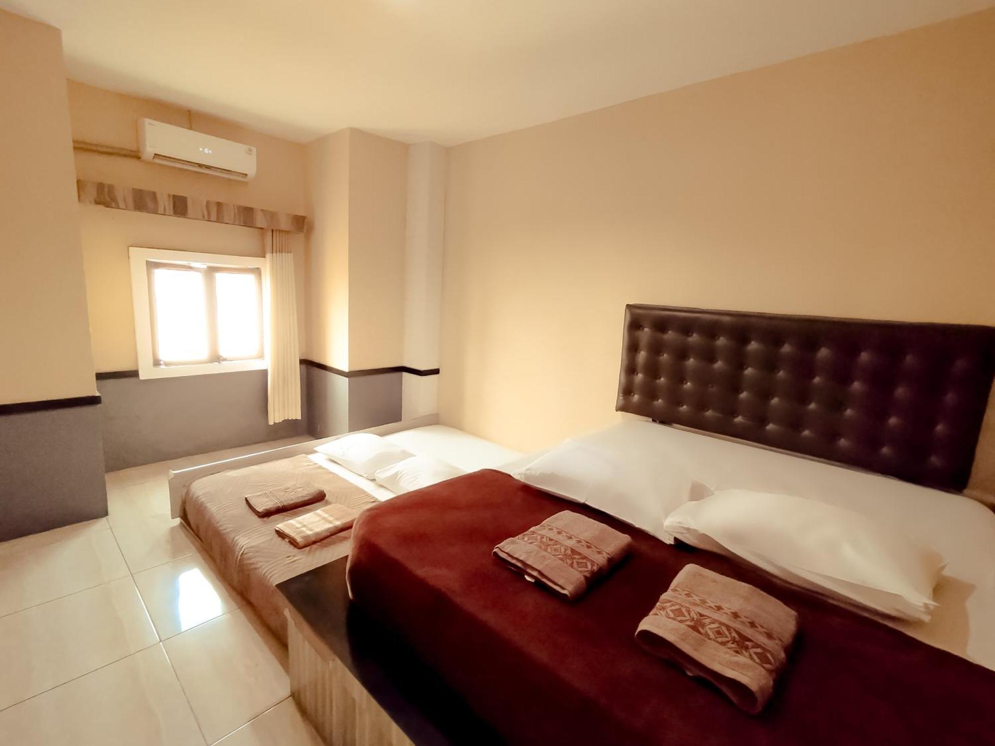 Hotel Syariah Larismanis Σεμαράνγκ Εξωτερικό φωτογραφία